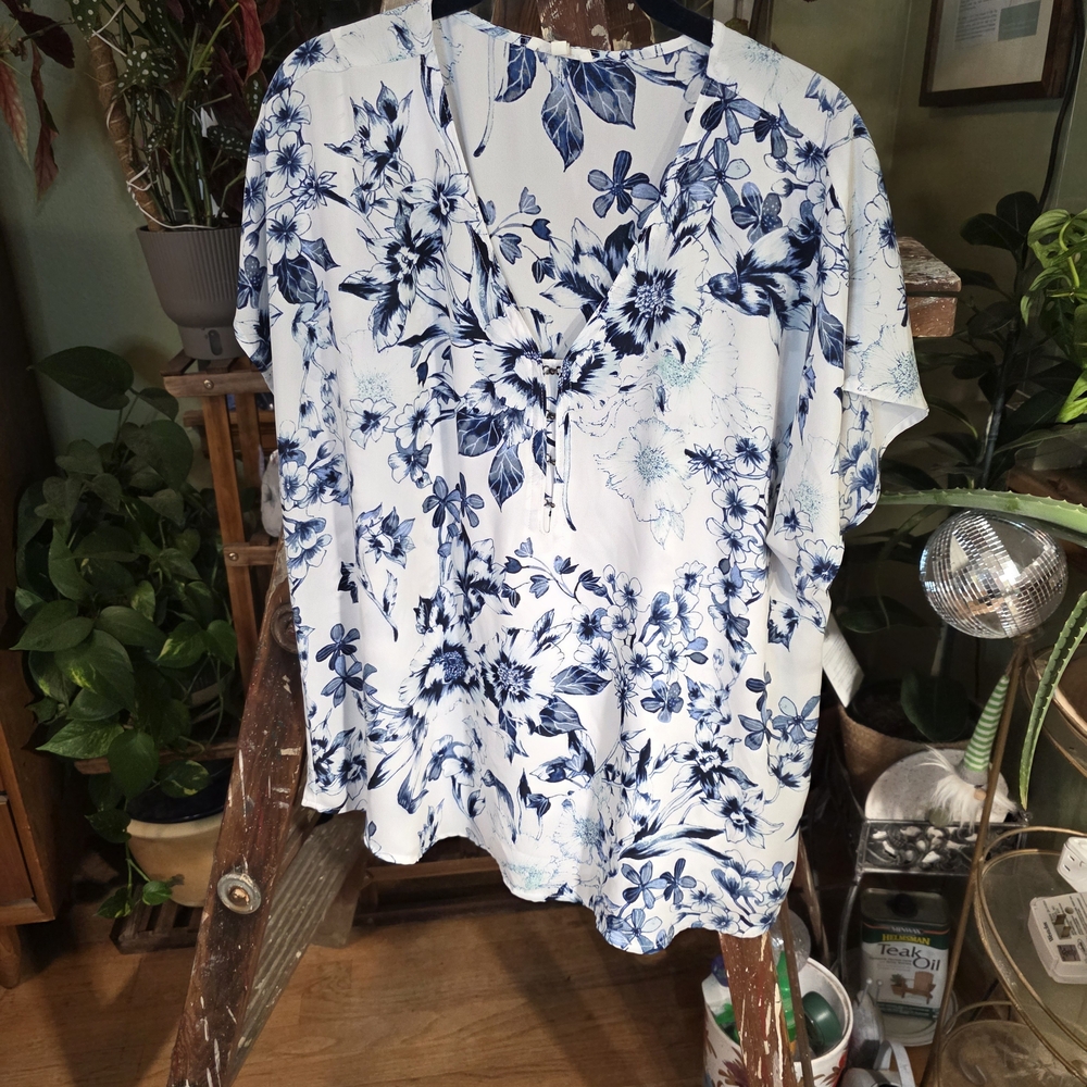 Floral Blue and White Women's Top